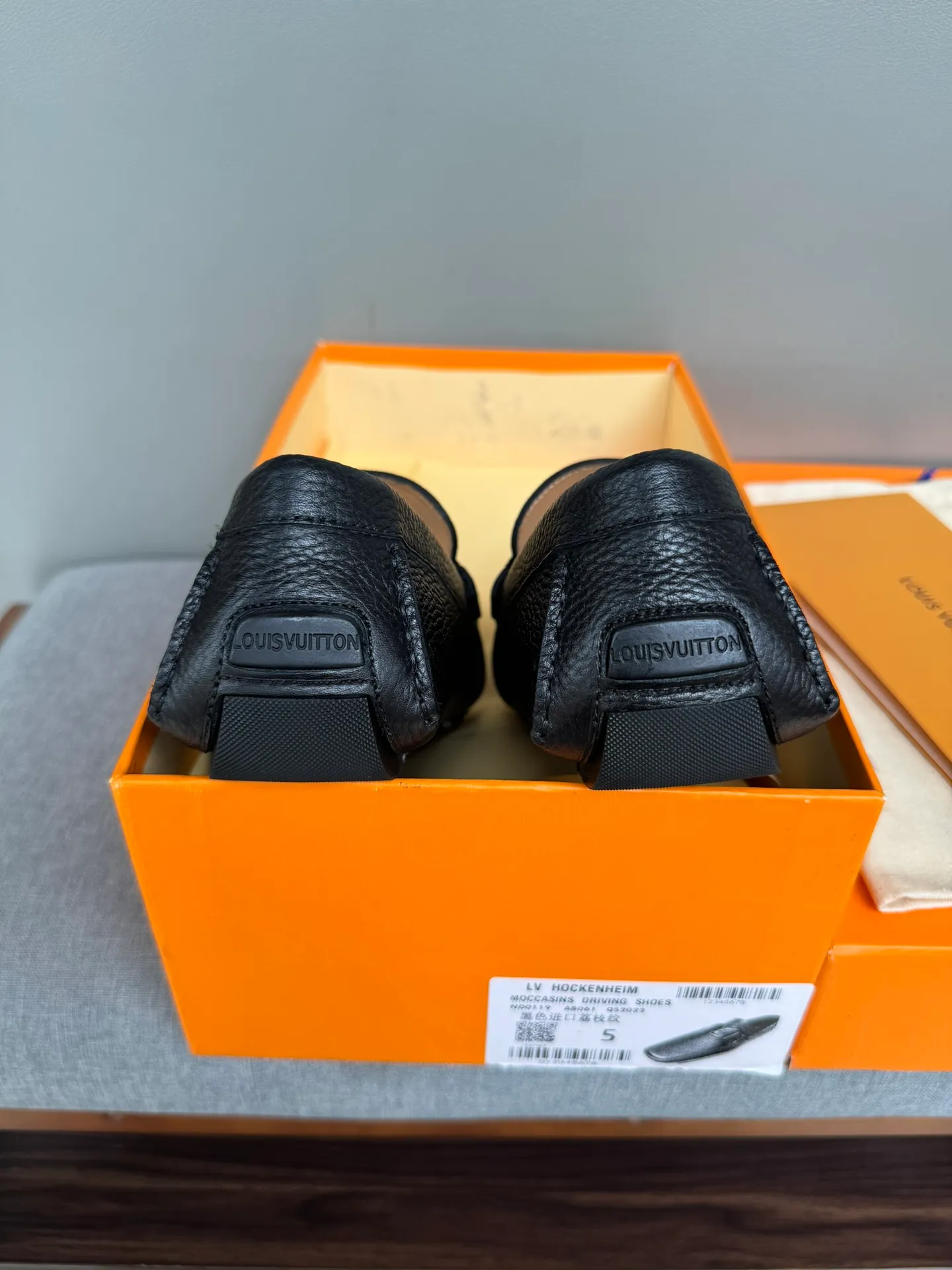 Batch 740💰[strong][strong][strong] Original order quality, new models at the counter, LV Louis Vuitton counter new models, handmade men's driving shoes, bean shoes, slip-on shoes, lazy shoes, exquisite hand-stitching, workmanship details comparable to the counters, Italian imported pebbled cowhide, water-dyed cowhide lining, sweat-absorbent and deodorant, black, 39-44 in large quantities in stock (38, 45 custom-made)